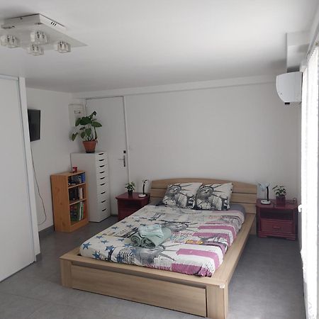Studio 25 Le Pradet Kültér fotó